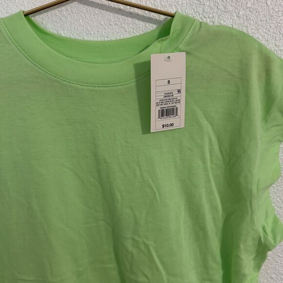 NWT- A New Day- women’s green basic Tee- Size small - Picture 2 of 7